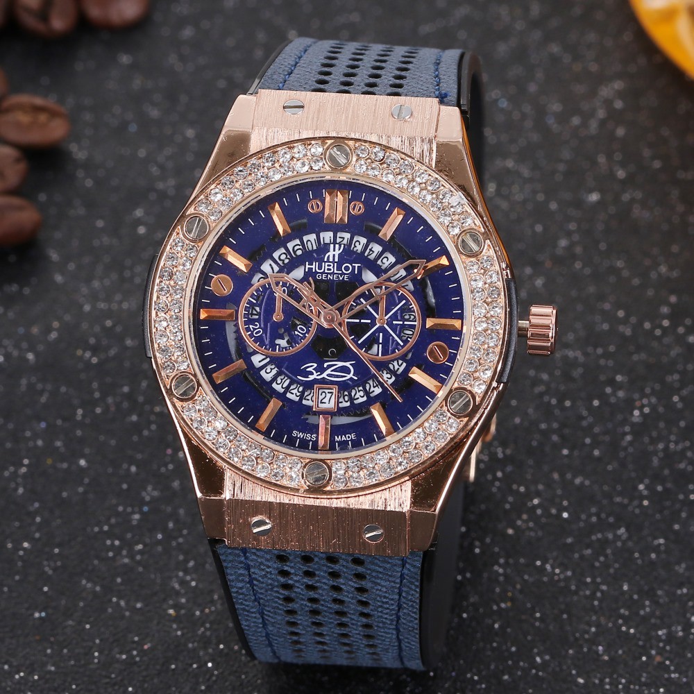 Đồng hồ nam Hublot mặt tròn size 42 caro cao cấp dây da chống nước DH204 shop106 | BigBuy360 - bigbuy360.vn