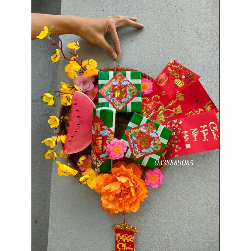 Mẹt tre bánh chưng( bánh trưng ),bánh tét dưa hấu, hoa mai vàng, hoa mẫu đơn cam, trang trí tết, sẵn hàng ạ