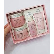 BỘ KEM DƯỠNG TRẮNG DA/ Bộ Dưỡng Ẩm, Trắng Da Chiết Xuất Lá Hoa Anh Đào Innisfree Jeju Cherry Blossom Cream Duo Set