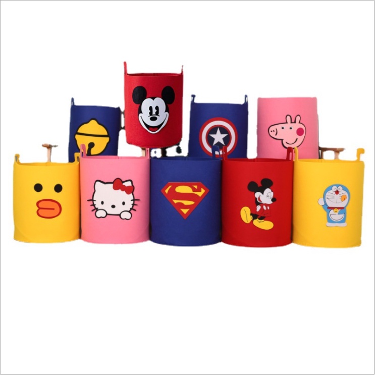 Giỏ đựng đồ giặt gắn tường hình Hello Kitty