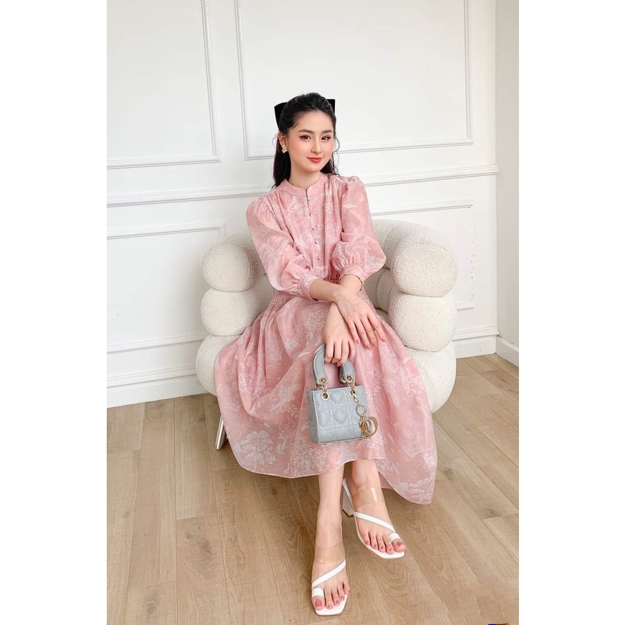 Váy hoa hồng trắng cổ tàu
