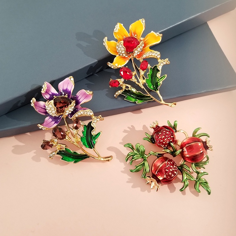 Ghim Cài Áo Hình Hoa Trà Cao Cấp Chống Chói Thiết Kế Phù Hợp Với Nữ