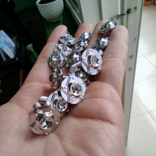 ốc inox CNC ngôi sao lớn - 6li15 (m6x15) - 6li2 (m6x20)