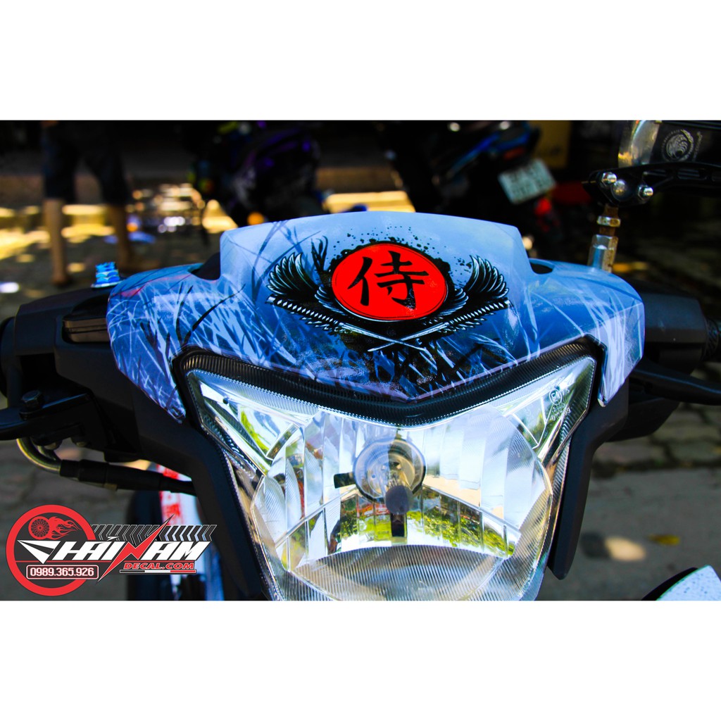 Tem trùm Samurai nền trắng cho Exciter 150