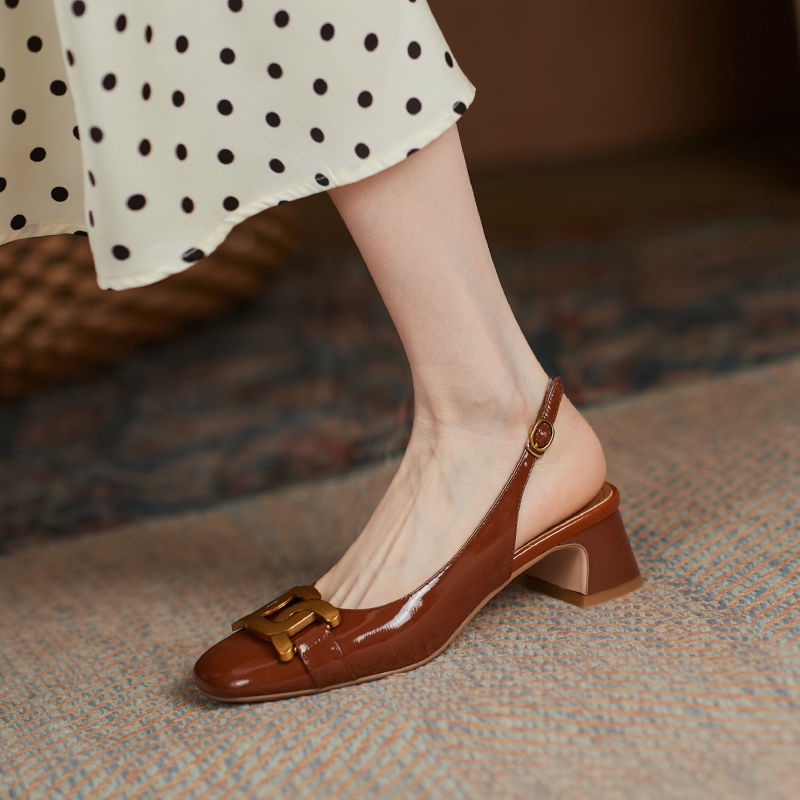 Giày sandal cao gót hở ngón gót vừa đế dày khóa kim loại vintage mùa hè cho nữ