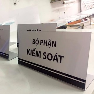 Bảng chức danh mica để bàn