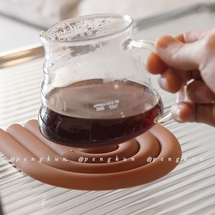 Tấm Lót Nồi Cách Nhiệt Bằng Silicone Cách Nhiệt Phong Cách Hàn Quốc Rainbow Silicone chống cháy cách nhiệt Mat chịu nhiệt độ cao Bát đĩa Mat Coaster Pan Mat cho gia đình đa chức năng Bữa ăn Mat Nordic Wind INS Korean Wind