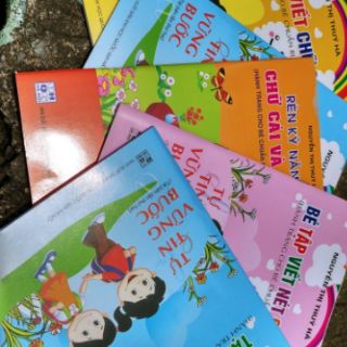 Vở tập viết Thúy Hà