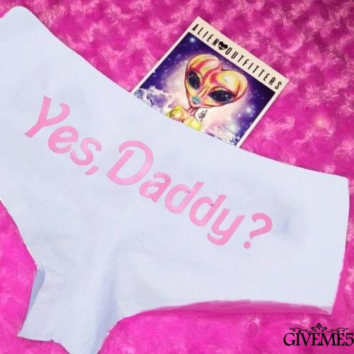 Quần lót in chữ Yes Daddy độc đáo gợi cảm dành cho nữ