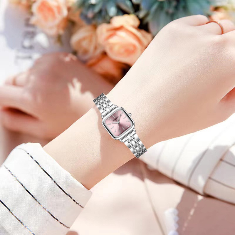 Đồng Hồ Đeo Tay Chống Thấm Nước Kiểu Dáng Thể Thao Thời Trang Dành Cho Nữ