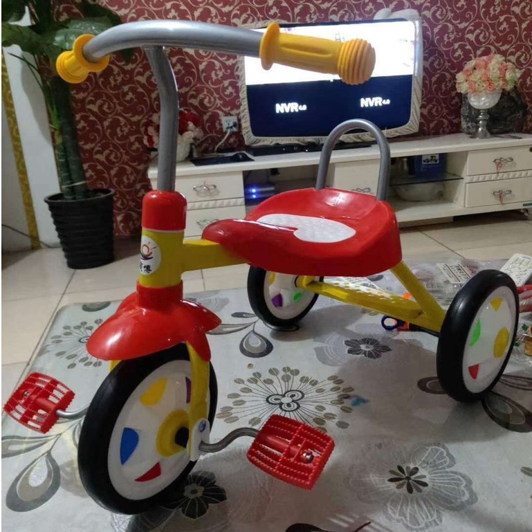 Xe đạp 3 bánh cho bé từ 1 -3 tuổi - Xe chòi chân cho bé