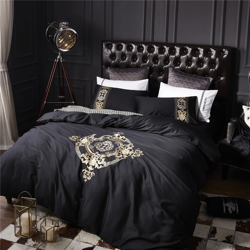 Bộ chăn ga gối đệm thêu vải lụa satin cao cấp 1m8 x 2m, màu đen huyền bí thêu hoa văn sang trọng