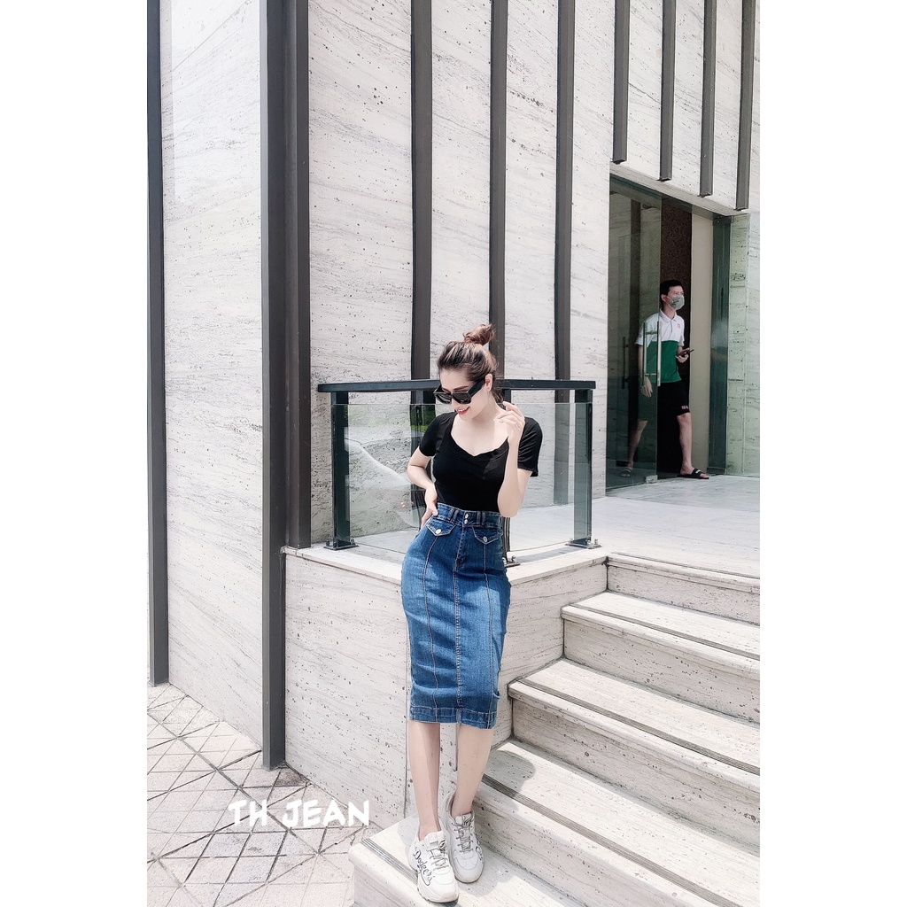 [TH Jeans] Váy bò trơn dáng dài qua gối, váy jeans lưng cao túi chéo phối gân, 2 khuy. Mã V0140 | BigBuy360 - bigbuy360.vn