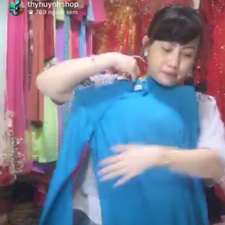 Set Ao dai cua Khach tieuthuy
