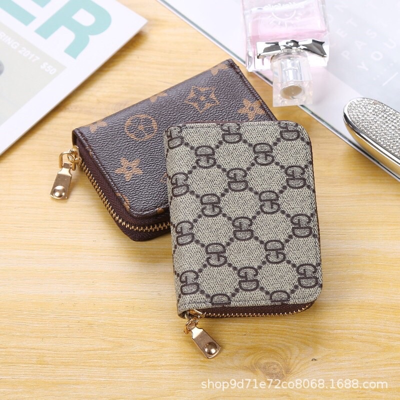 Ví ngắn cầm tay nhiều ngăn