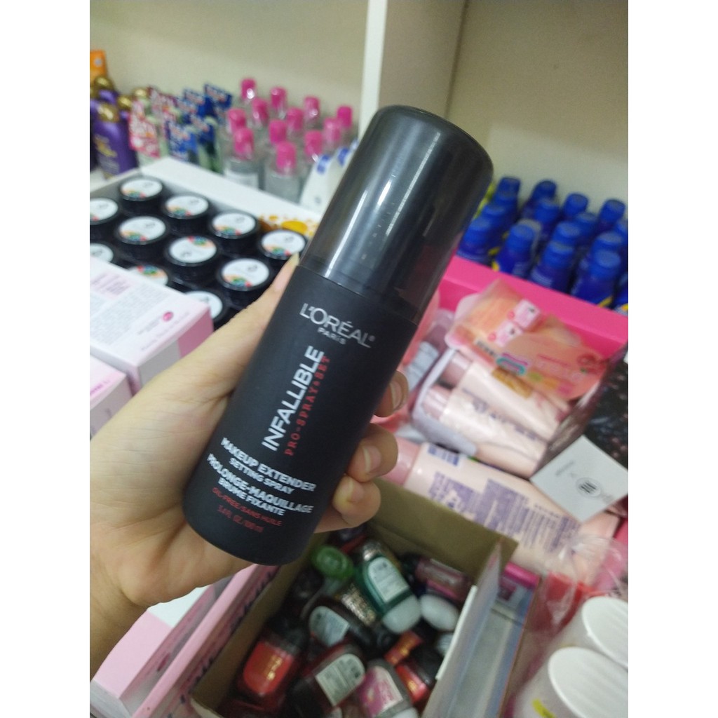 Xịt khoáng L'Oreal Paris Infallible Makeup Extender kiềm dầu dưỡng ẩm khóa lớp trang điểm | BigBuy360 - bigbuy360.vn