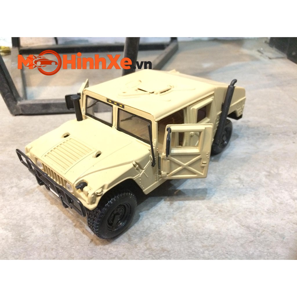 MÔ HÌNH XE HUMVEE 1:27 MAISTO