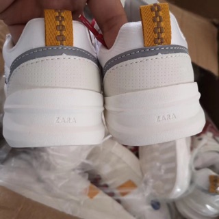 Giầy sneaker Zara cho bé
