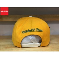 NÓN SNAPBACK VNXK MITCHELL & NESS PACKER