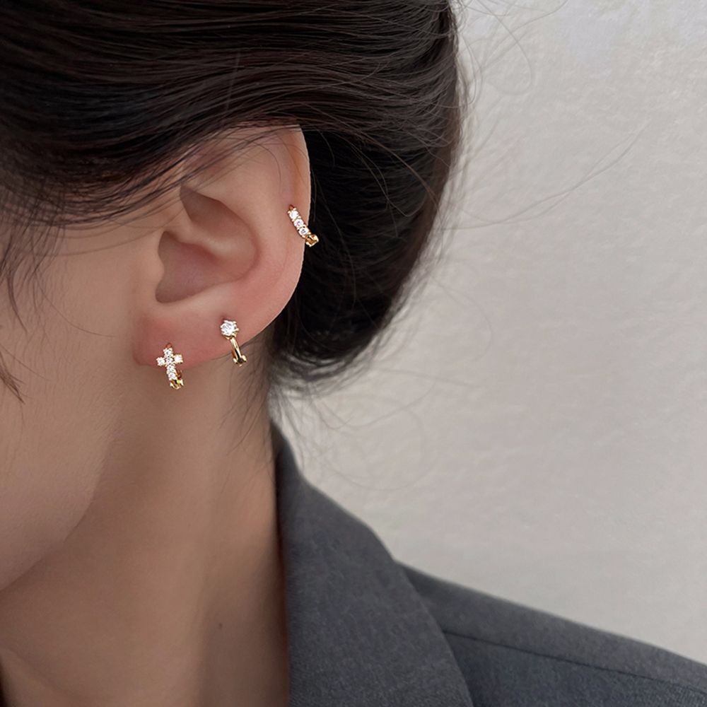 Khuyên Tai Tròn Đính Đá Zircon Tinh Tế Thời Trang Hàn Quốc Cho Nữ