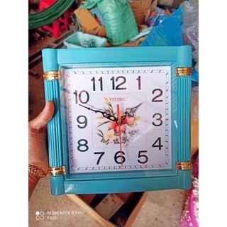 Đồng hồ treo tường