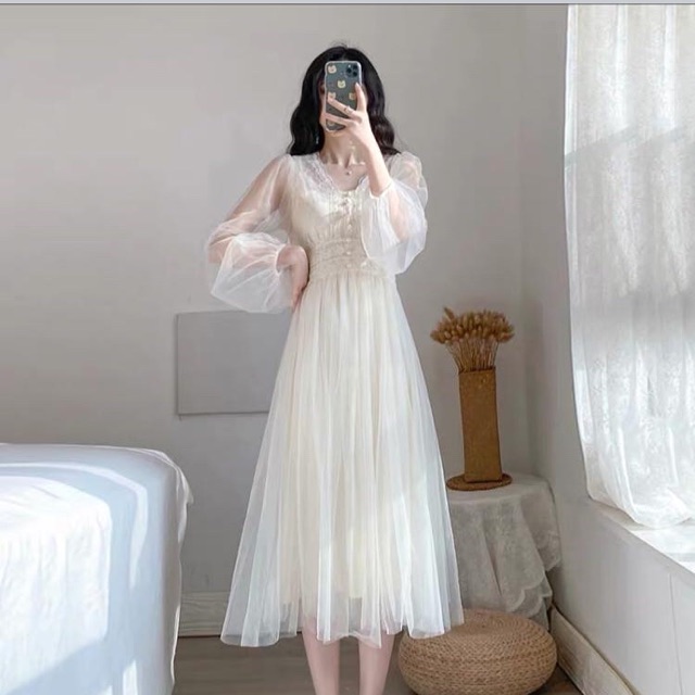 Váy cúc dọc ngực cực xinh chụp kỉ yếu màu kem hàng có sẵn