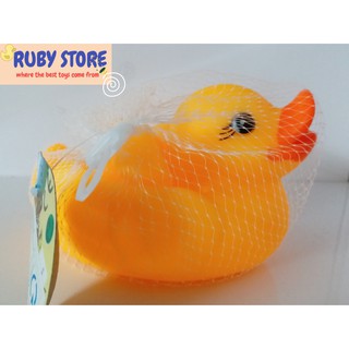 VỊT MẸ CHỞ 3 VỊT CON VÀ PHAO BƠI (Thú Chít)