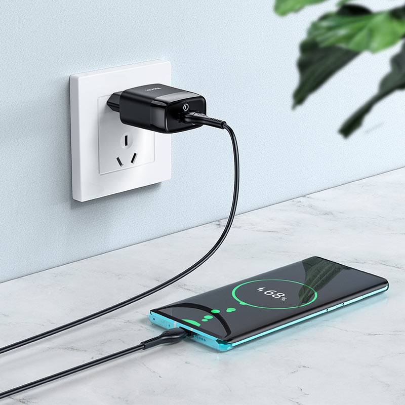 Bộ sạc nhanh 18W Hoco C72Q cổng USB, QC3.0 đầu Micro, Type-C Android dây cáp dài 1m - Chính hãng
