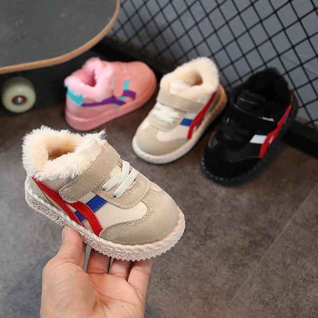 GIÀY THỂ THAO LÓT LÔNG CHO BÉ 🐰