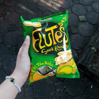 Snack khoai tây flutes vị tảo biển oishi 40g
