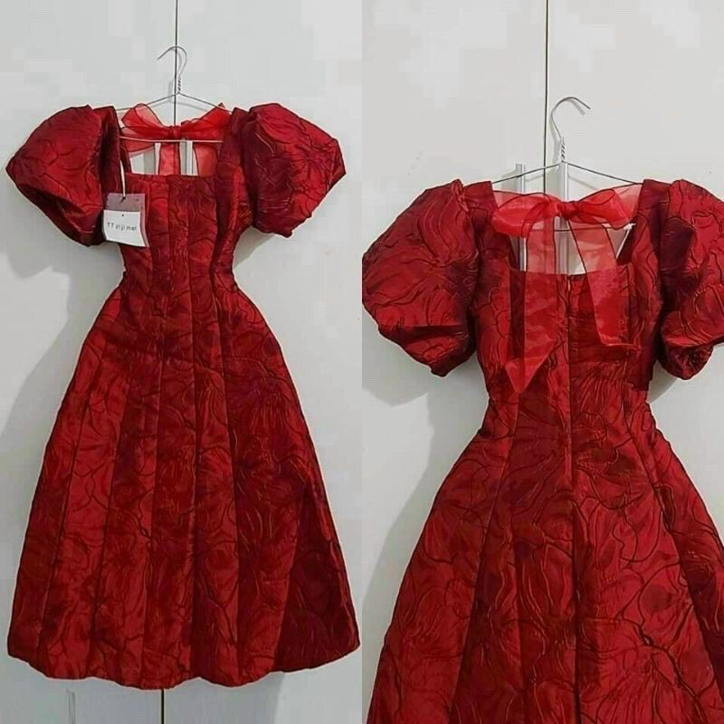 Đầm gấm đỏ ❤❤G͟I͟Ả͟M͟ ͟G͟I͟Á͟ ͟M͟Ạ͟N͟H͟ ❤❤tay ngắn phồng dáng xòe có thắt nơ xinh thời trang nữ