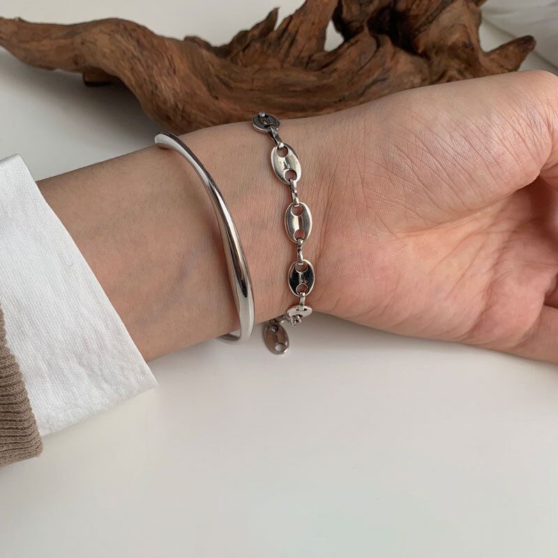 Vòng Tay Khóa Inox Hình Mũi Heo Thời Trang Mới Cho Nữ