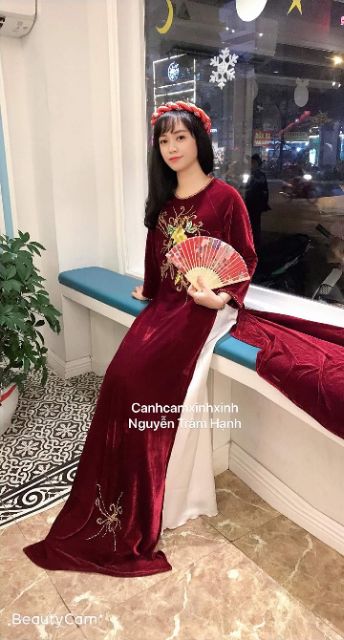 Áo dài nhung, ảnh shop tự chụp