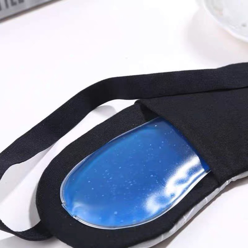 Miếng bịt mắt ngủ 3D có túi gel làm mát họa tiết (mẫu ngẫu nhiên)
