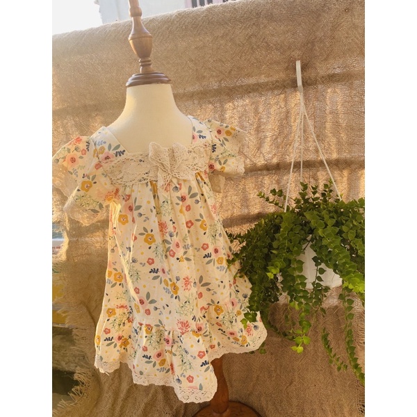 Đầm cotton phối ren