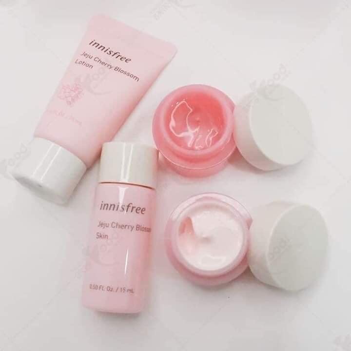 BỘ KIT DƯỠNG TRẮNG CHERRY BLOSSOM INNISFREE