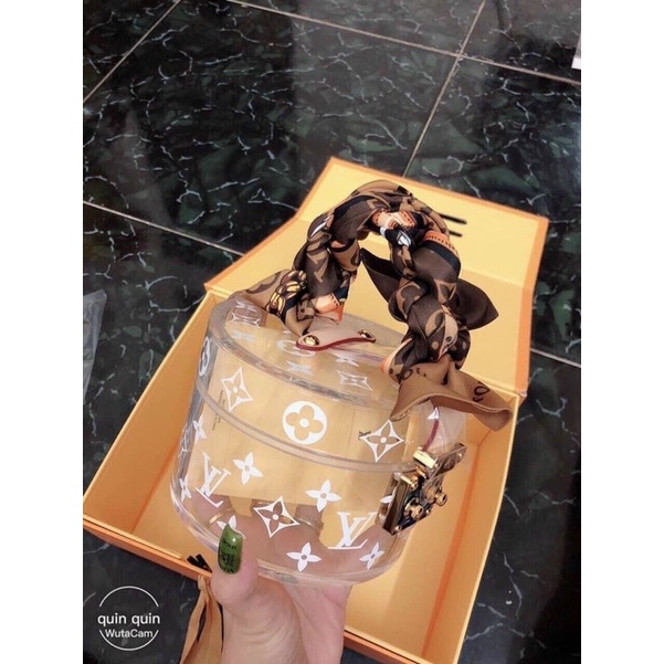 Túi cốp nhựa trong kèm khăn