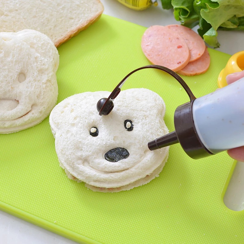 Khuôn Cắt Bánh Mì Sandwich / Bánh Quy Dập Nổi Hình Gấu Nhỏ Dễ Thương DIY