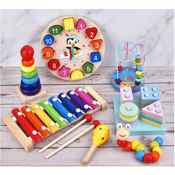 Combo 3 món đồ chơi: 1 Đàn gỗ Xylophone thường; 1 Tháp xếp cầu vồng; 1 Sâu gỗ uốn dẻo