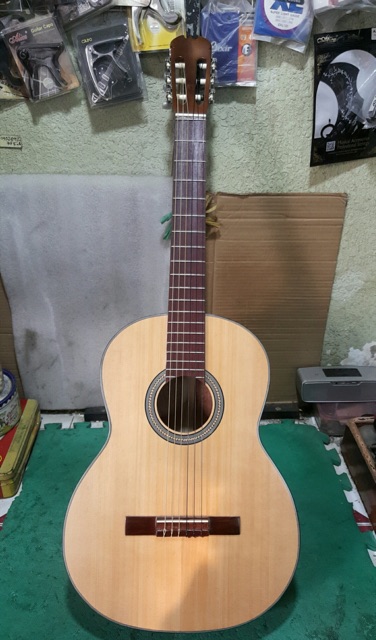 Đàn guitar classic Gỗ Hồng Đào