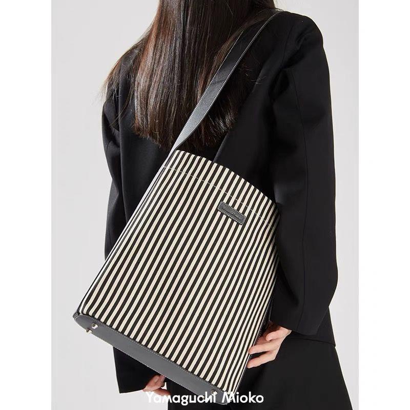 ۞✻Túi Xách Cỡ Lớn Phối Thắt Lưng Họa Tiết Kẻ Sọc Thời Trang