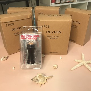 Thanh lăn hút dầu đá núi lửa Revlon