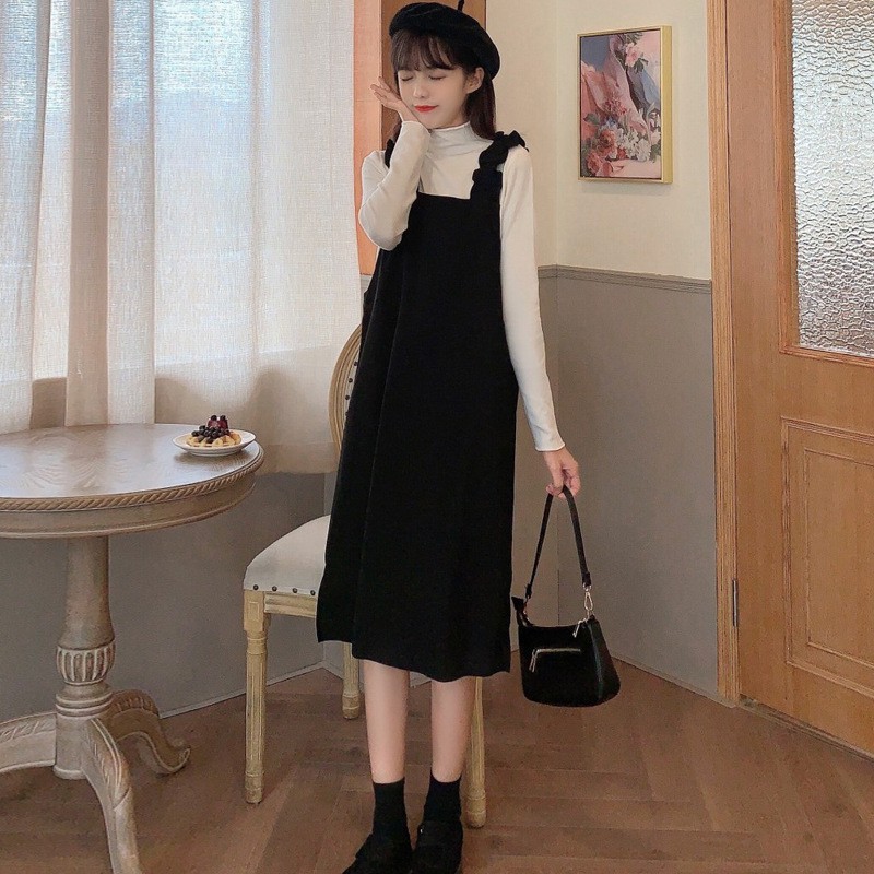 Set Yếm Nhung Và Áo Thun Body 🌺 Váy nhung nữ dáng suông kèm áo thun cổ lọ body style Korea SIÊU HOT 🌺 | BigBuy360 - bigbuy360.vn