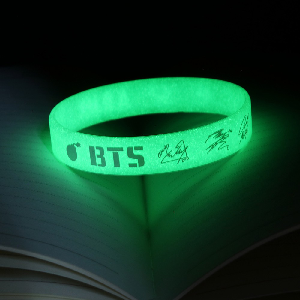 Vòng tay cao su thể thao BTS Army