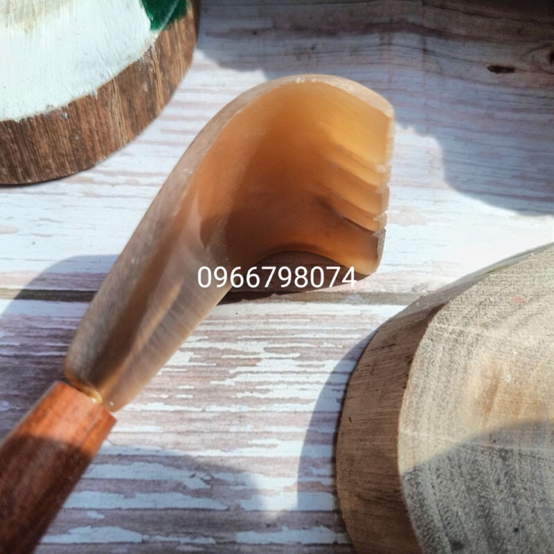 Cây búa đấm lưng bằng sừng trâu tự nhiên