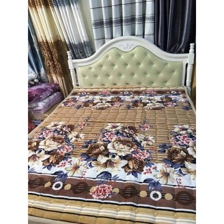 Thảm trải giường M6