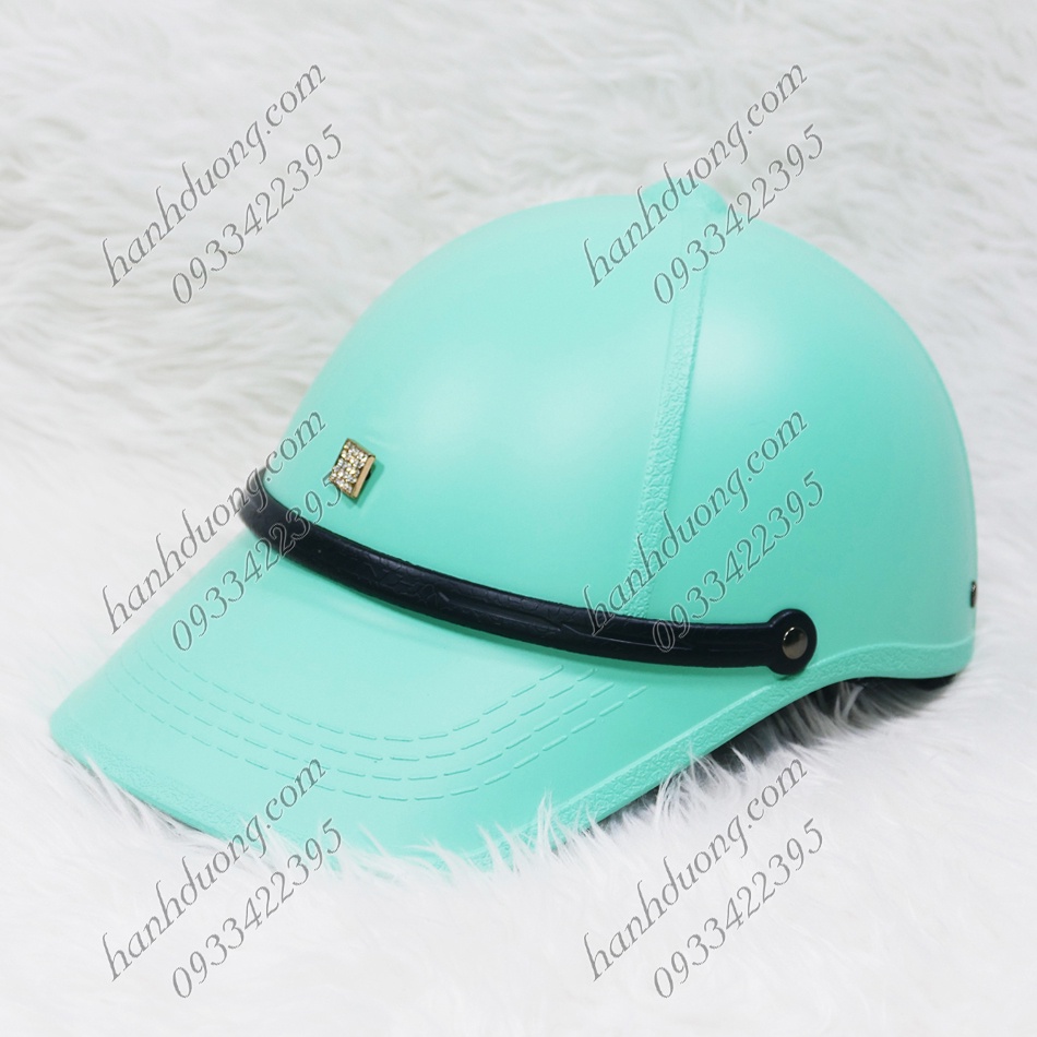 Nón bảo hiểm kết nữ có khoét đuôi gân nổi độc đáo phù hợp cho cả nam và nữ