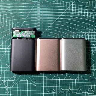 Box sạc dự phòng vỏ nhôm 4cell hỗ trợ sạc nhanh QC 3.0