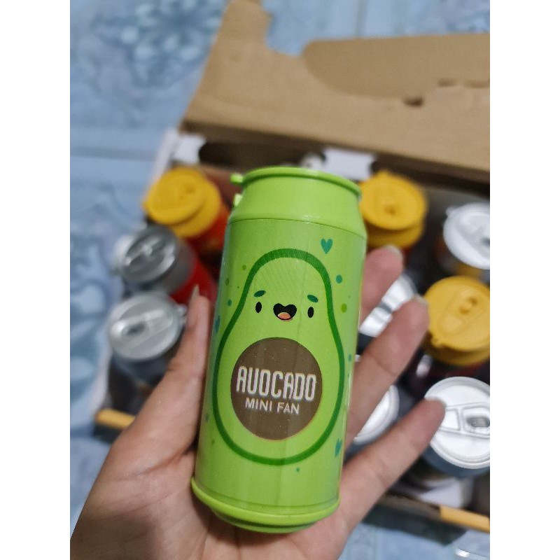 Quạt điện hình lon nước