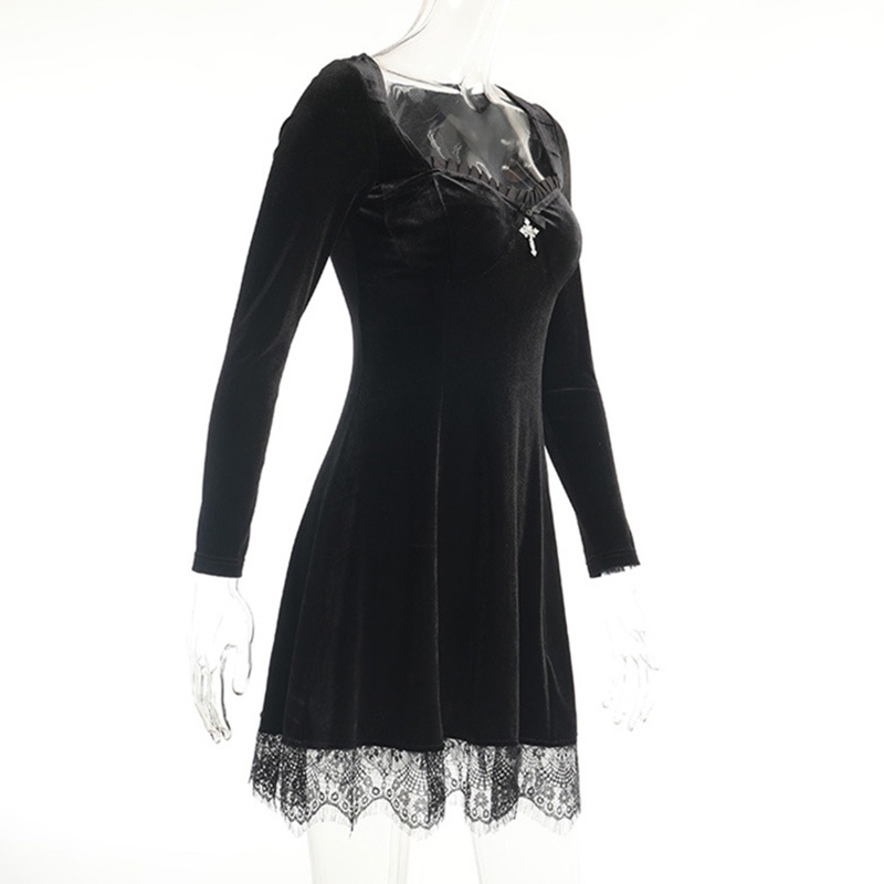 Đầm Nhung Chữ A Tay Dài Cổ Vuông Phối Ren Phong Cách Gothic